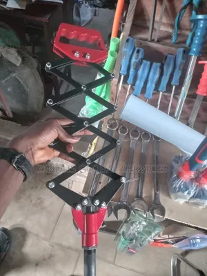 Folding Rivet Gun 32"