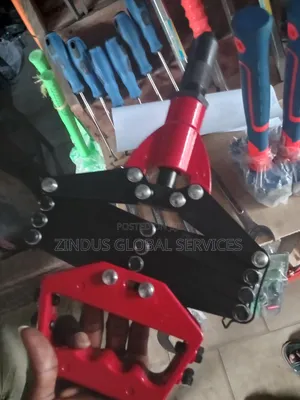 Folding Rivet Gun 32"