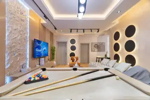 Brand New Three Bedroom Apartment With Snooker Ps5 on Balcony