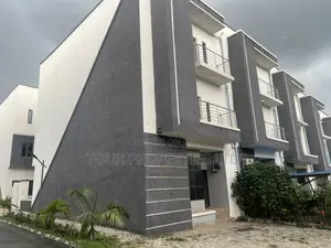 4bdrm Townhouse/Terrace in Garki 2 for sale