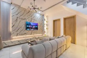 Luxury 2 Bedroom Apartment With Snooker Table Tennis Private Cinema