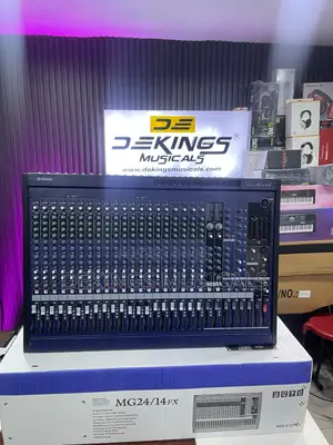 Yamaha Mg24/14fx 24 Channels Analog Mixer