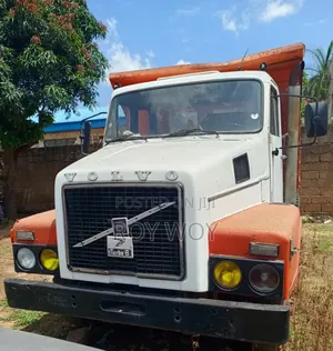 Foreign Used Volvo N10 Tipper