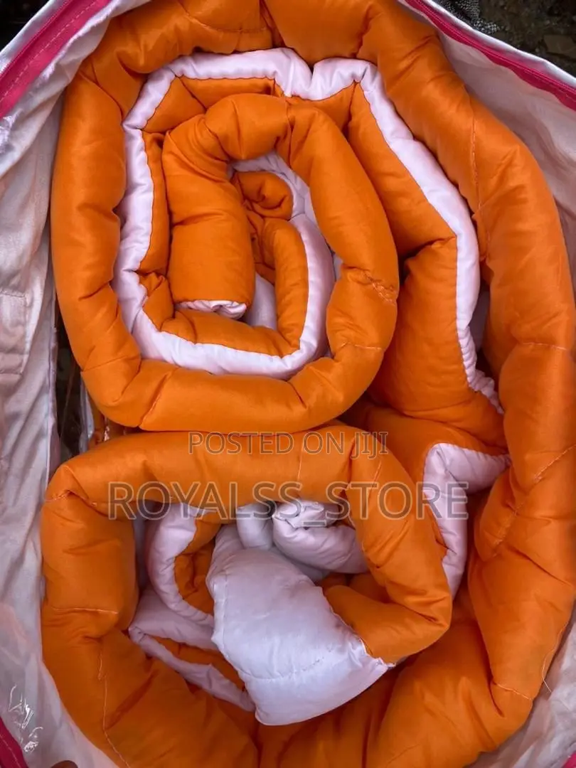 Reversible 2 Sided Design Duvet Set (6x6)
