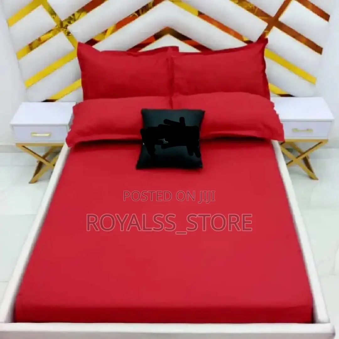 Quality Cotton Plain Color Bedsheet With 4 Pillow Cases
