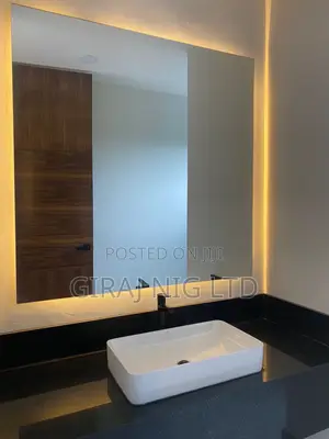 Quality Wall Mirror With Led Light