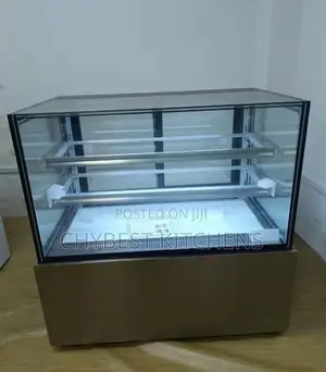 Standing Cake Display