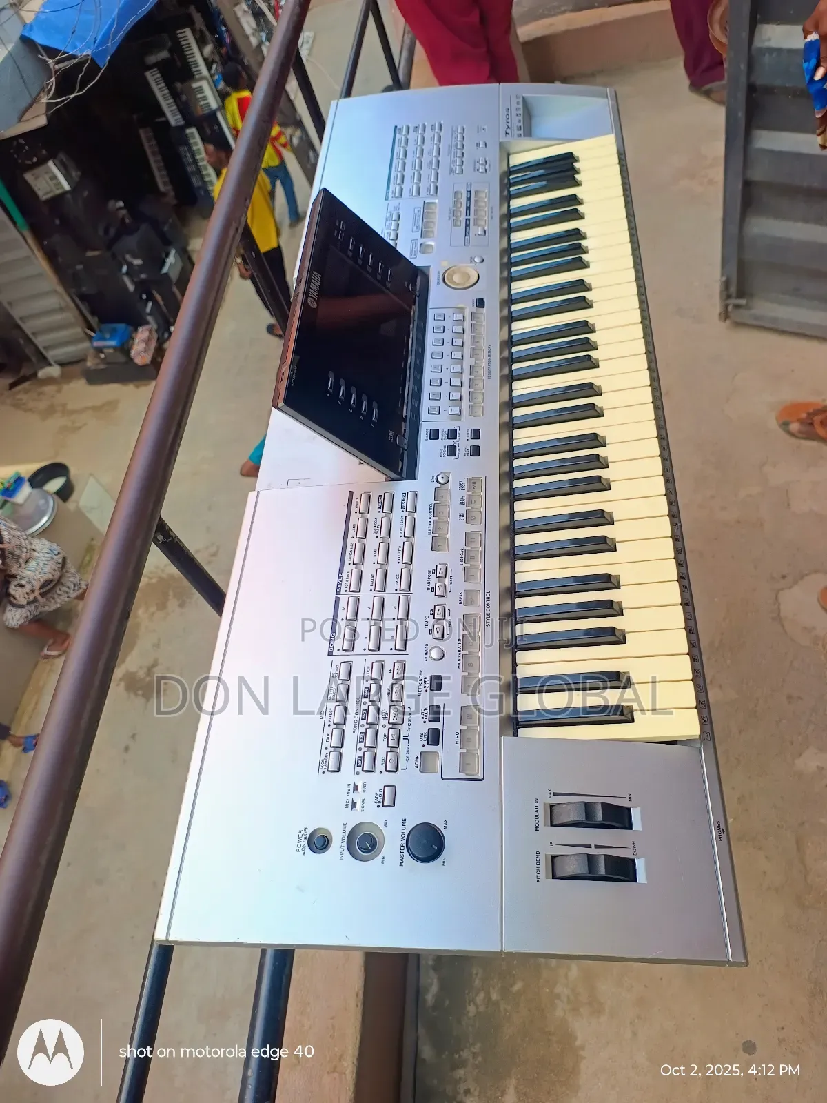 Yamaha Tyros 2 Keyboard