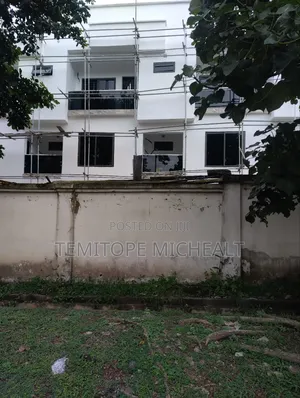5bdrm Townhouse/Terrace in Wuse Zone for sale