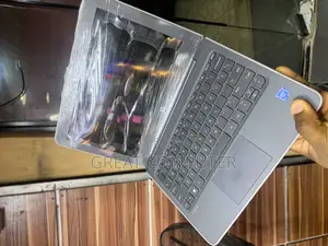 New Laptop HP Stream 11 Pro G3 4GB Intel SSD 128GB