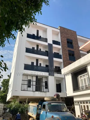 3bdrm Apartment in Ikeja GRA for rent