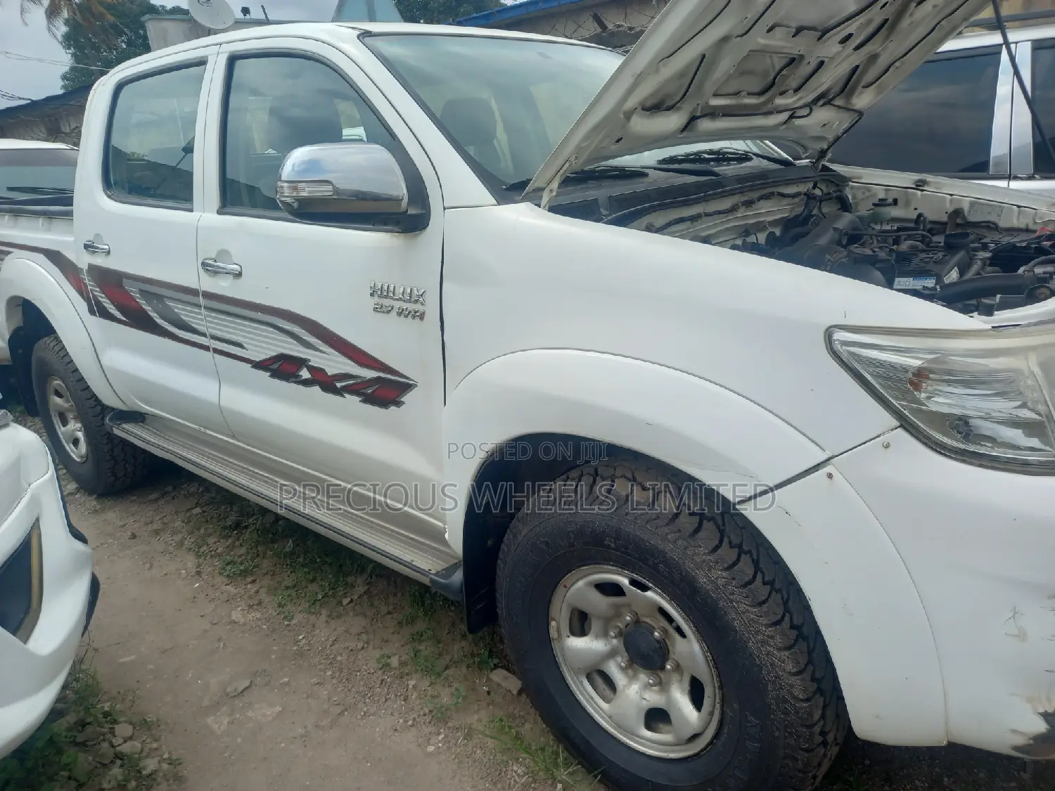 Toyota Hilux 2012 White