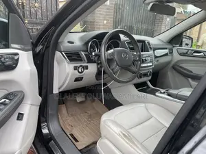 Mercedes-Benz M Class ML350 4MATIC 4dr SUV AWD (3.5L 6cyl 7A) 2014