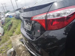 Toyota Corolla S 4dr Sedan (1.8L 4cyl CVT) 2015 Black