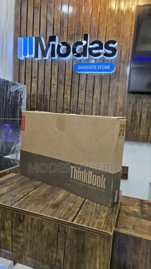 New Laptop Lenovo ThinkBook 15 16GB Intel Core I7 SSD 500GB