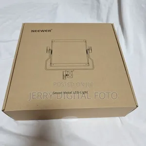 Neewer Led660 RGB Light