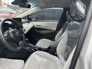 Toyota Corolla 2021 Silver