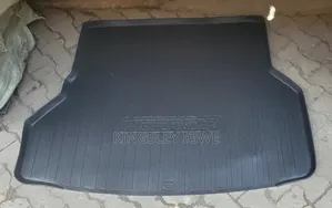 Toyota Highlander Boot Mat 2004