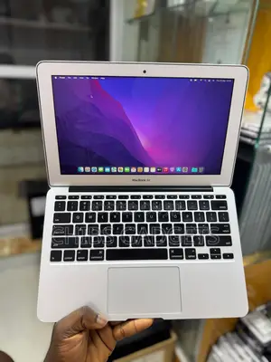Laptop Apple MacBook 2015 4GB SSD 256GB