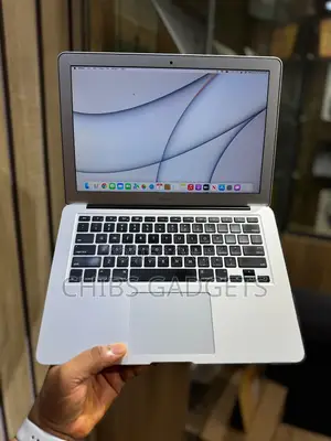 Laptop Apple MacBook 2015 4GB SSD 256GB