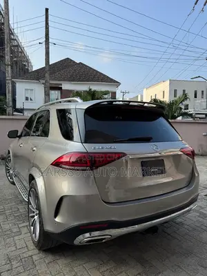 Mercedes-Benz GLE-Class 2020 Gold