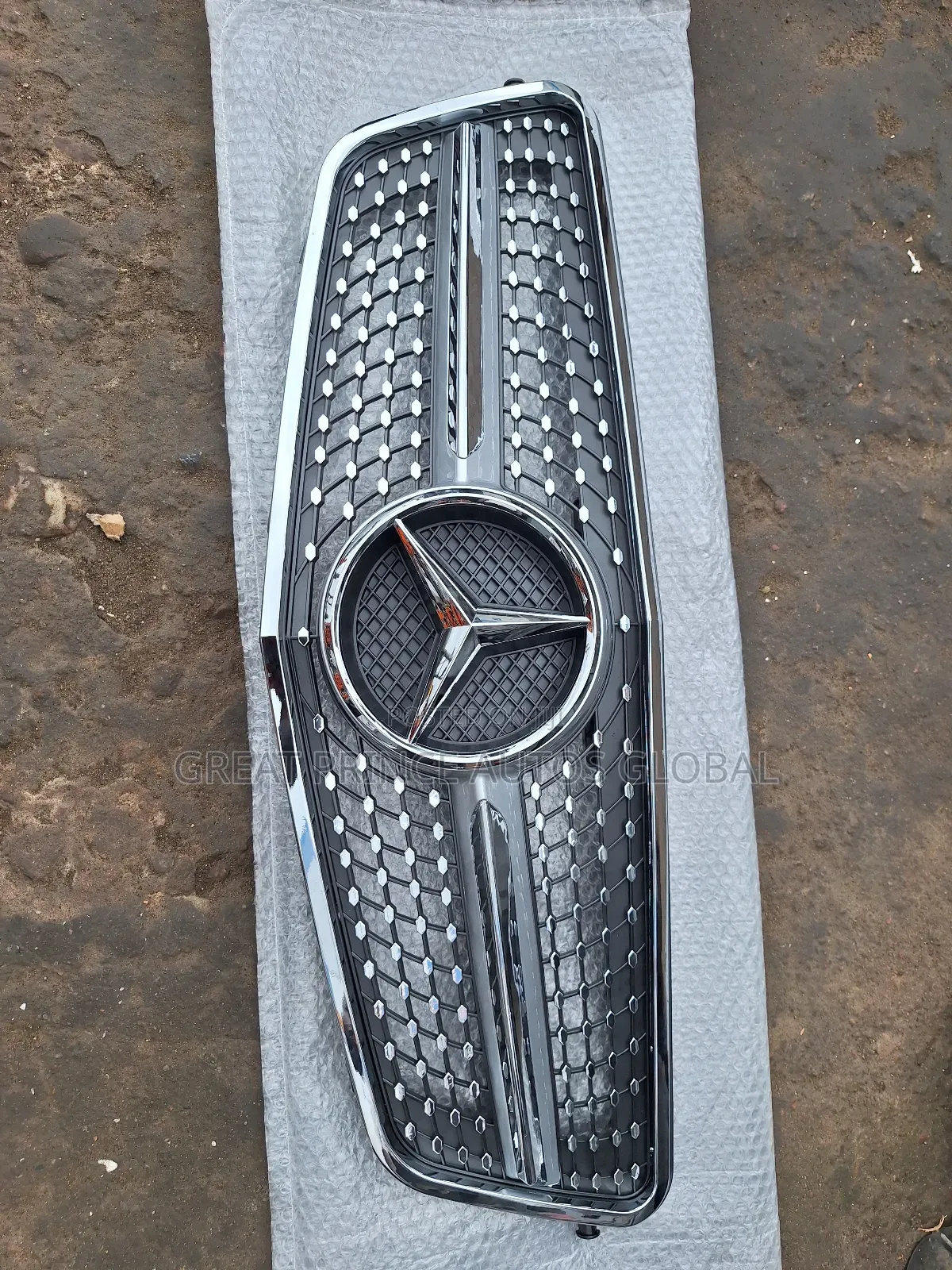 Front Grill 212 Diamond