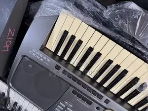 Yamaha Psr1000 Electronic Keyboard