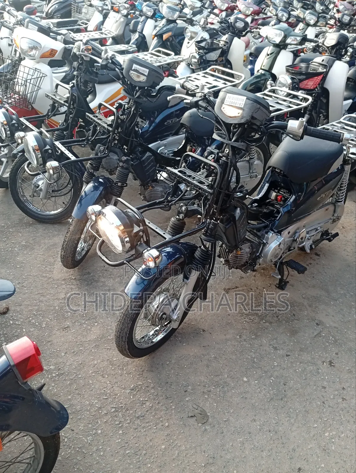 Honda CB 2015 Blue