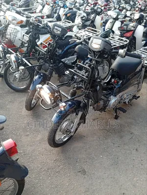 Honda CB 2015 Blue