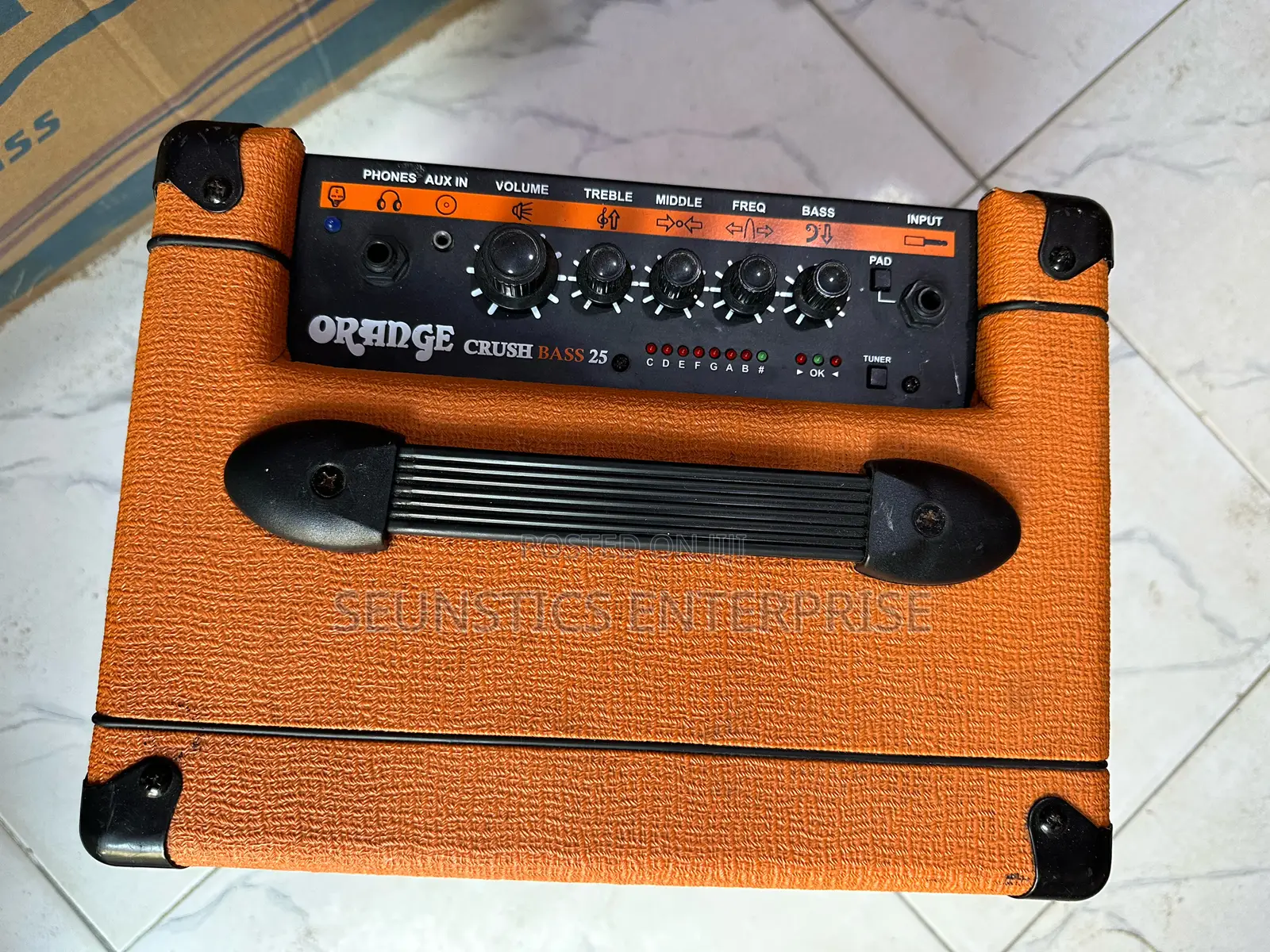 Quality Orange Crush Bass 25 Amplifier (Combo)