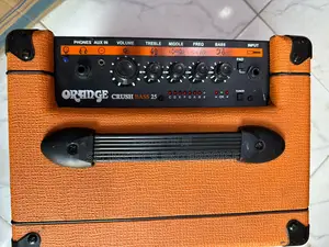 Quality Orange Crush Bass 25 Amplifier (Combo)