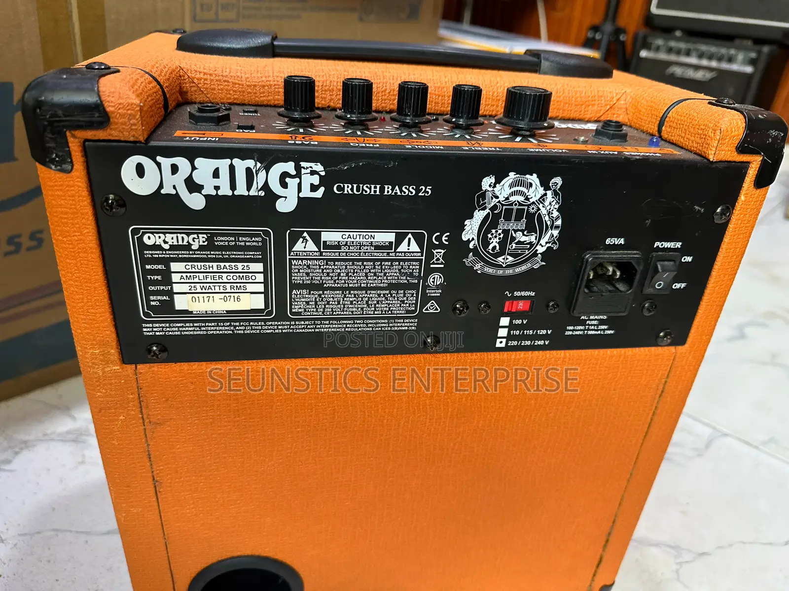 Quality Orange Crush Bass 25 Amplifier (Combo)