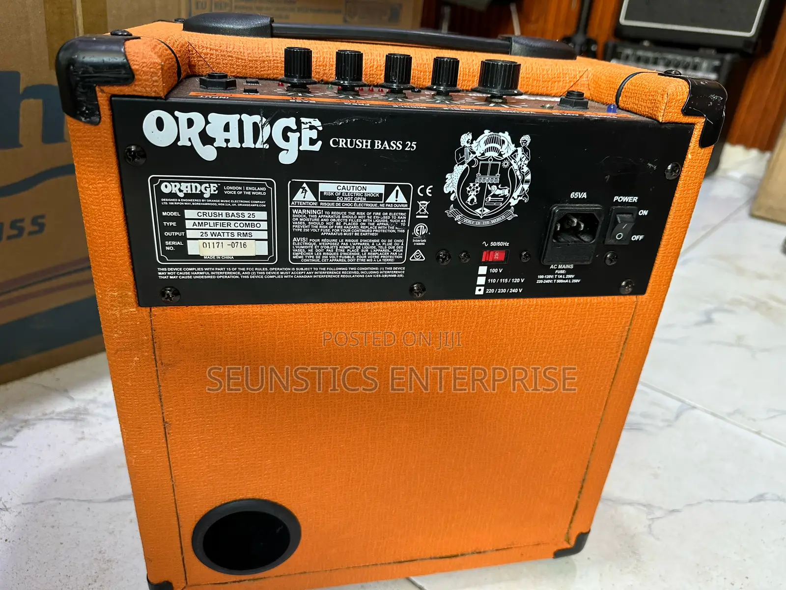 Quality Orange Crush Bass 25 Amplifier (Combo)