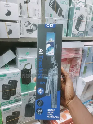 C12 Ai Tracking Selfie Stick Quadrupod