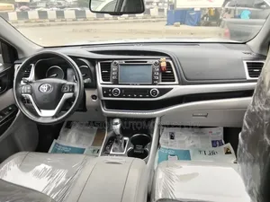 Toyota Highlander Limited V6 4x4 (3.5L 6cyl 6A) 2016 Silver