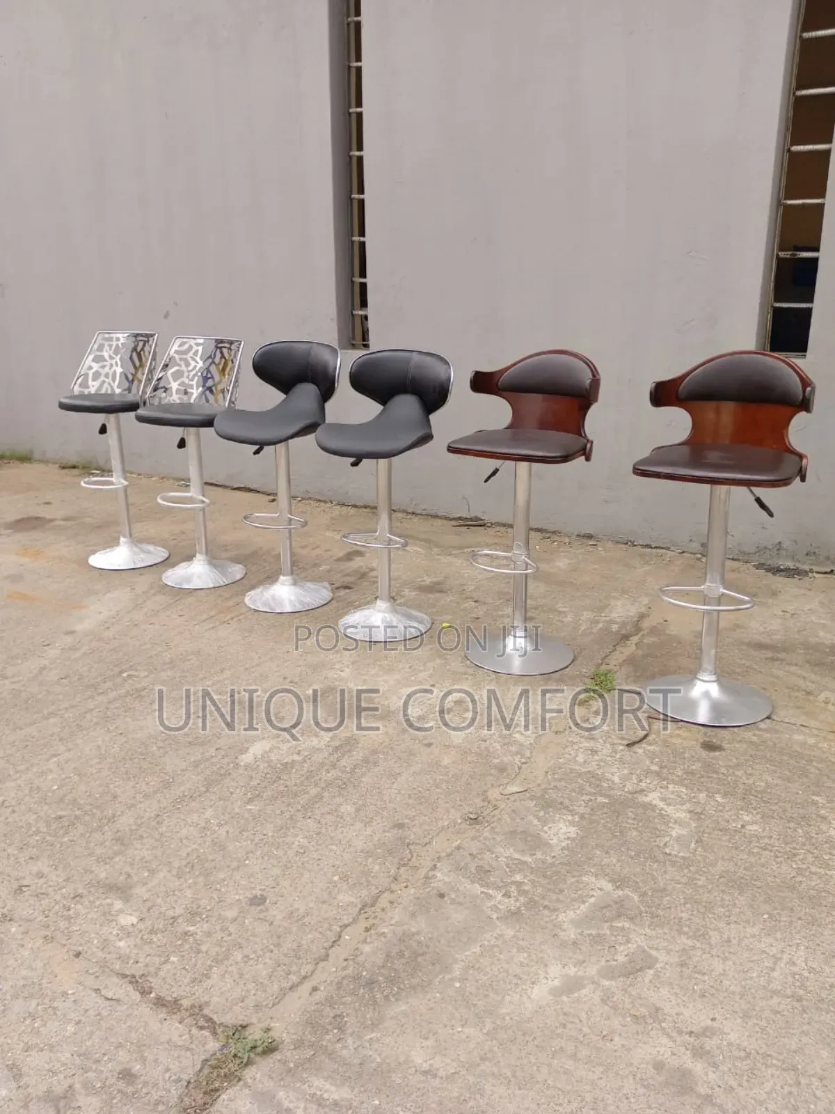 Imported Very Comfy Classic Adjustable Bar Stool ( Each)