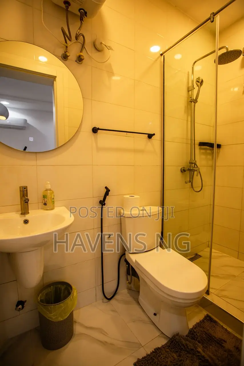 Luxury 2-Bedroom Serviced Apartment