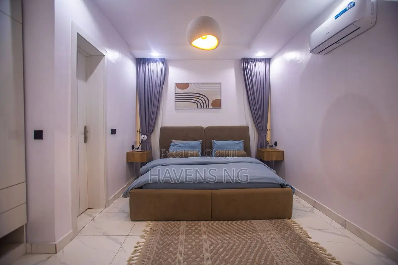 Luxury 2-Bedroom Serviced Apartment
