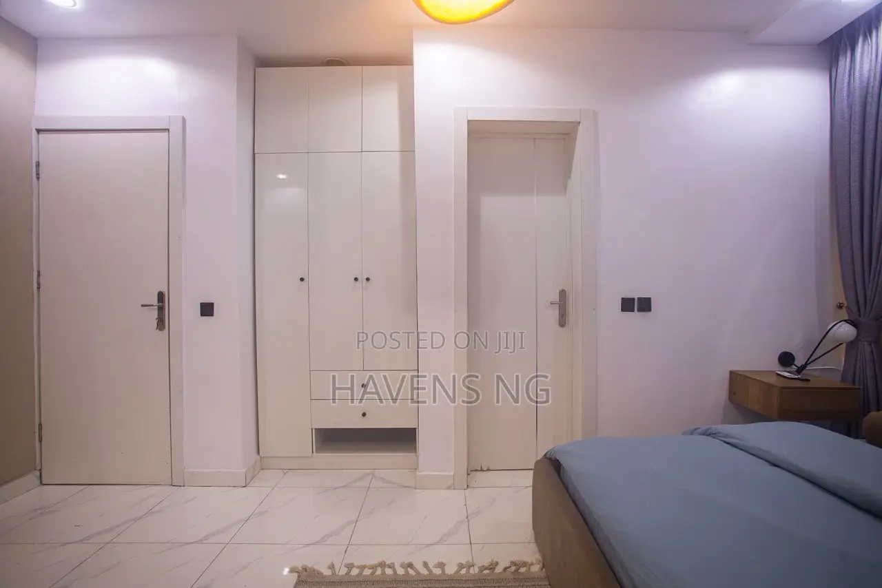 Luxury 2-Bedroom Serviced Apartment
