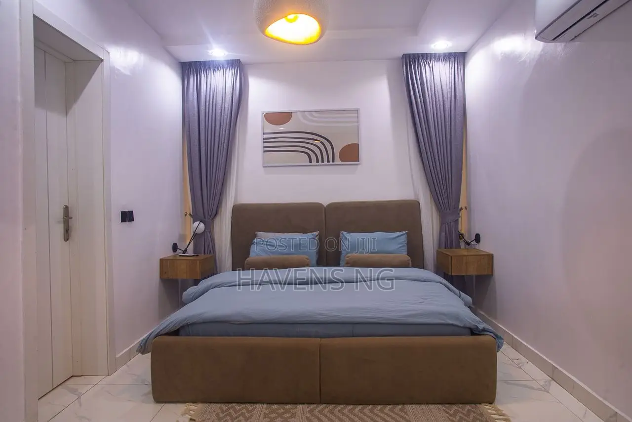Luxury 2-Bedroom Serviced Apartment