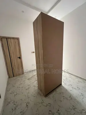 4bdrm Duplex in Ikota for rent