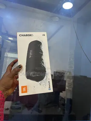 JBL Charge 5