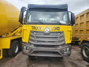 Foreign Used China Howo Concrete Mixer Truck.