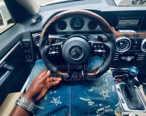 GLK New Model Steering Wheel Still Available in Stock