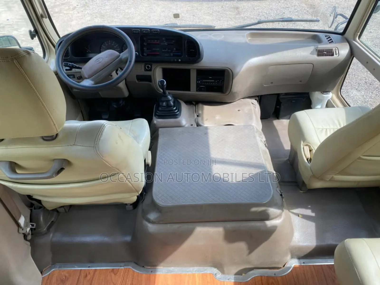 Toyota Coaster 2017 Gold