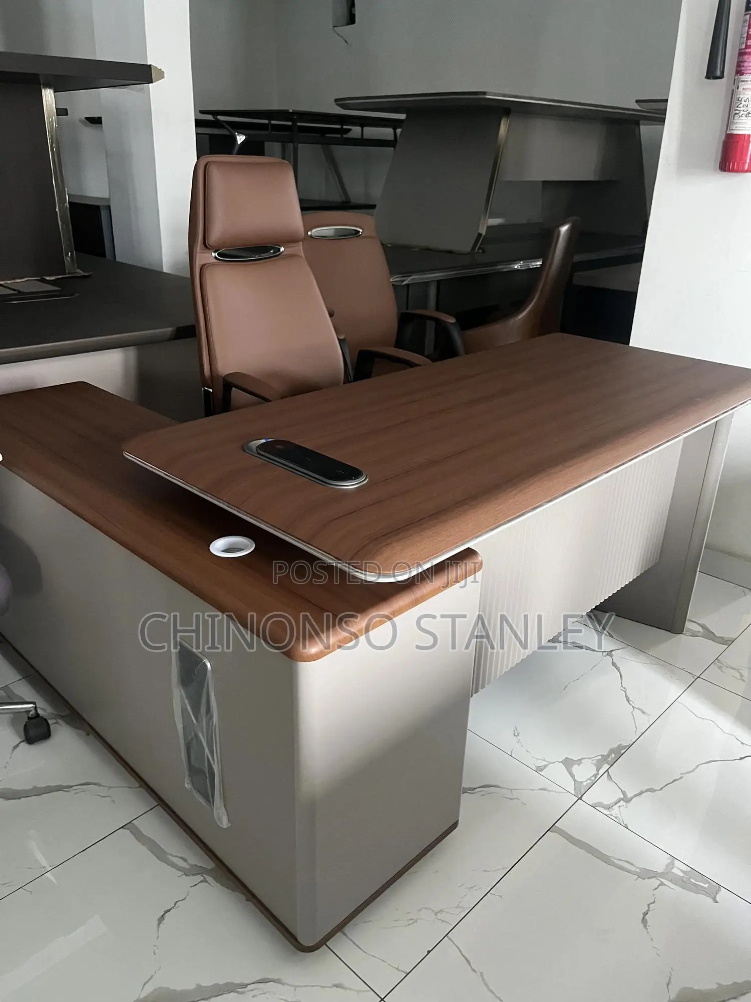 Executive Office Table 1.4meter Xew!