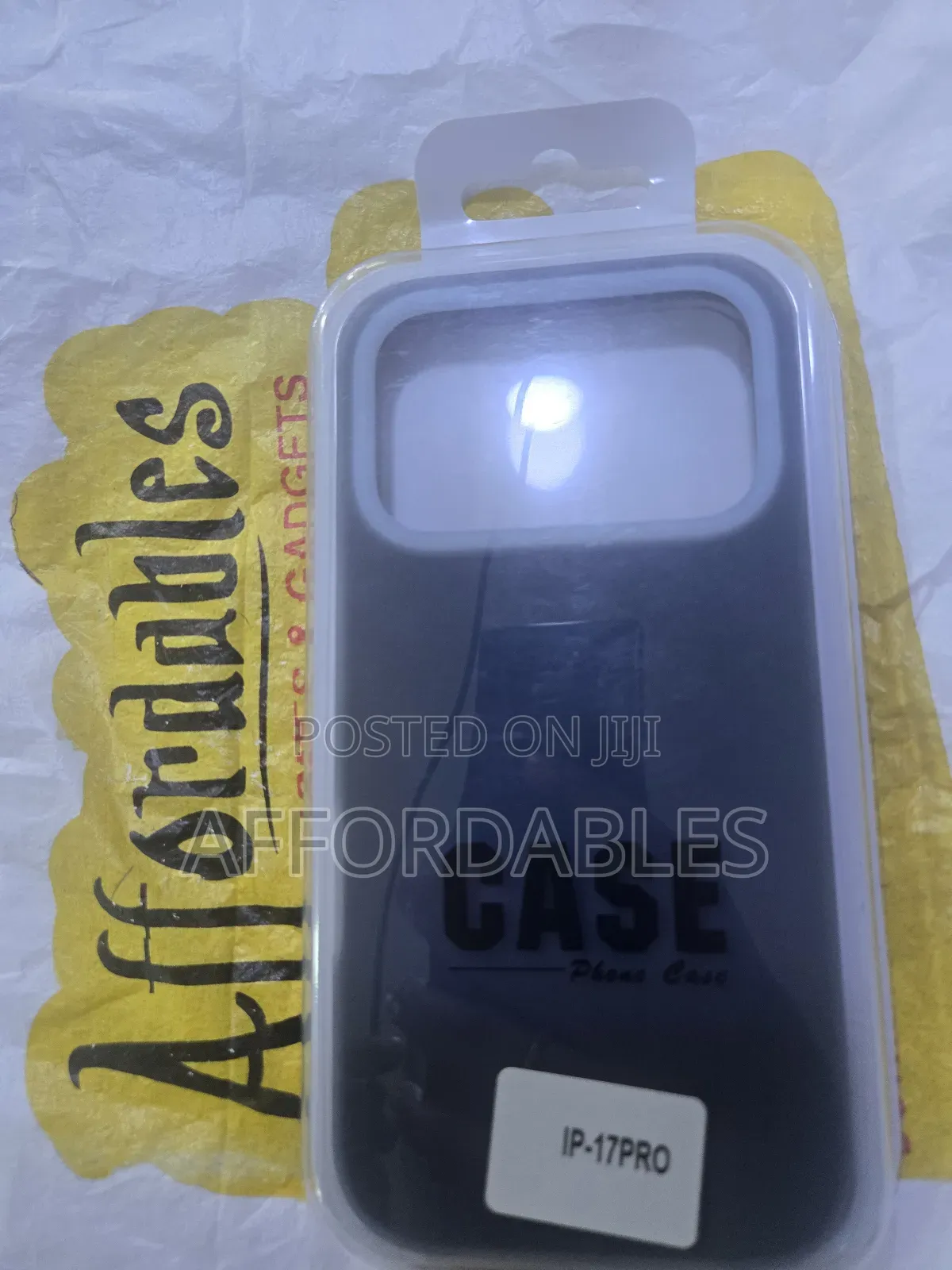 iPhone 17 Pro Pouch
