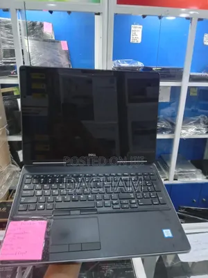 Laptop Dell Precision 7520 32GB Intel Core I7 SSD 512GB