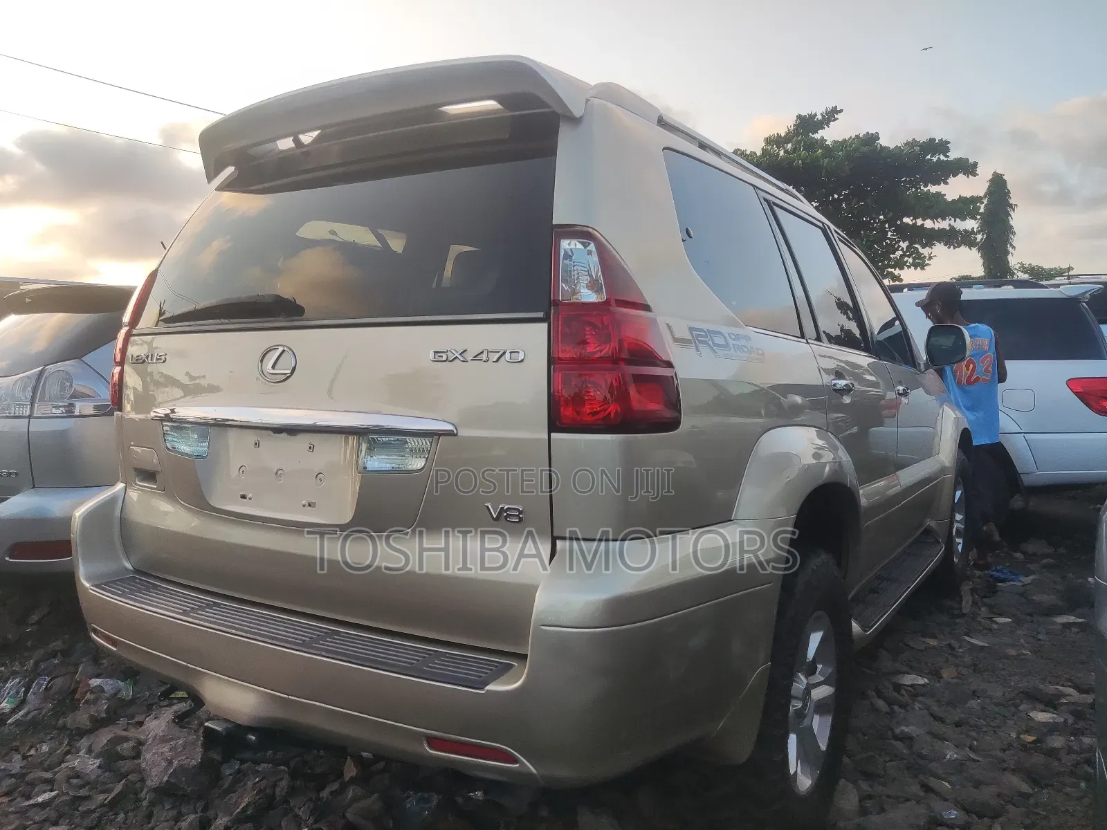 Lexus GX 470 2009 Gold