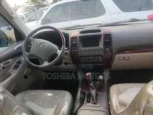 Lexus GX 470 2009 Gold